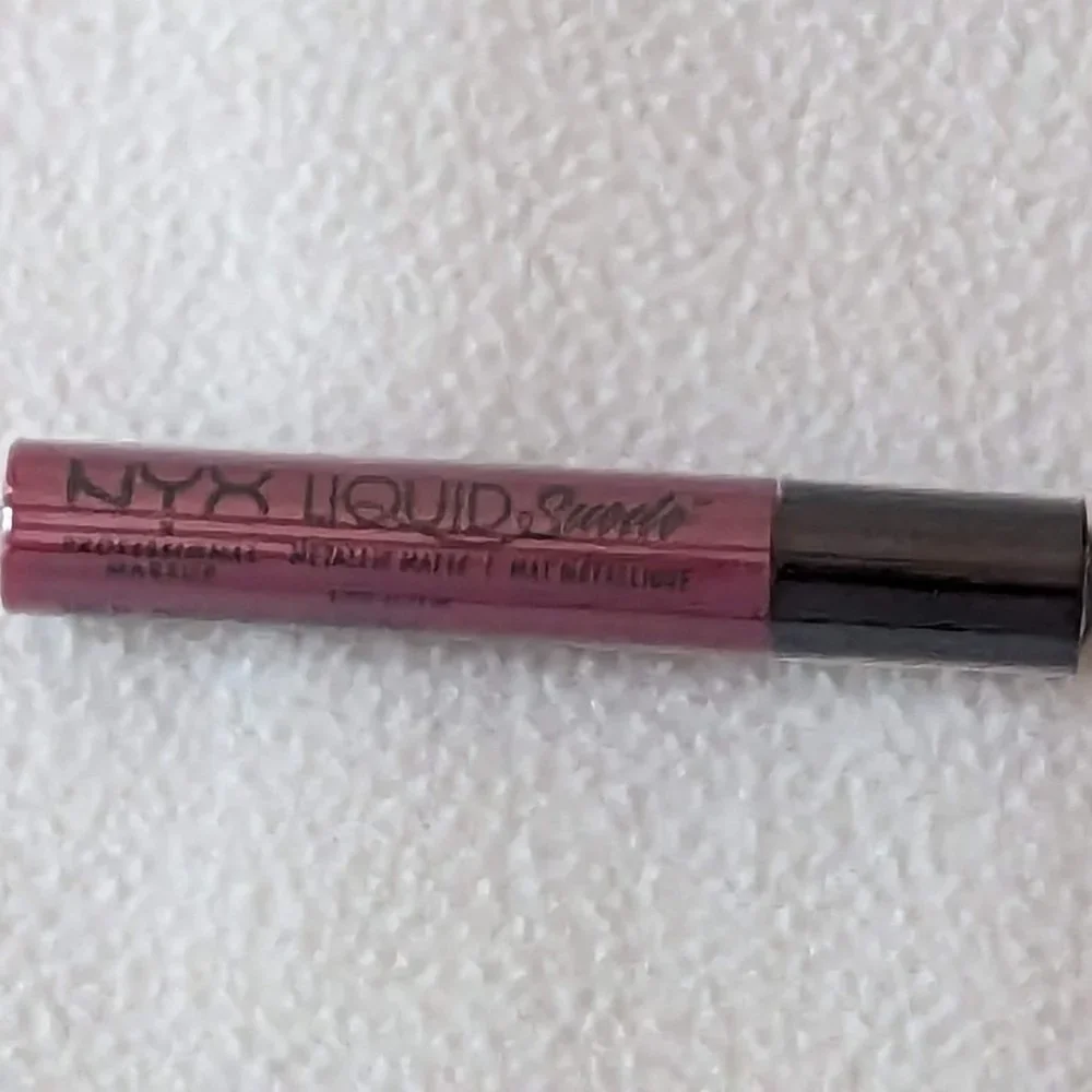 Pure Society (Deep Violet With Blue Pearl) Liquid Suede Metallic Matte Lipstick - Picture 5 of 14